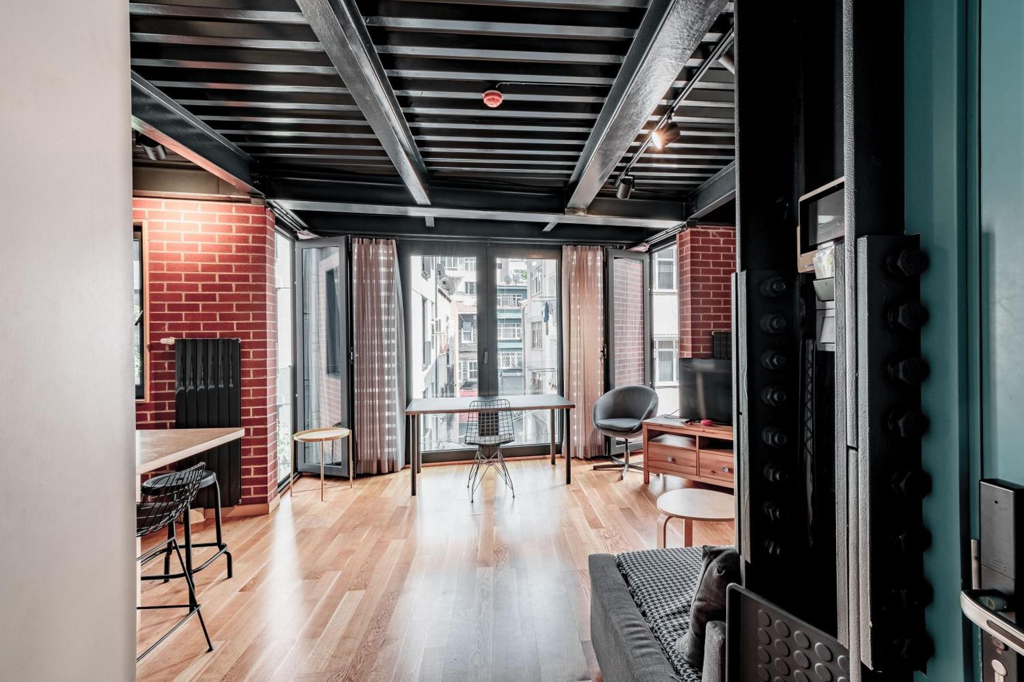 Homie Suites - "Loft 27" Urban Comfort Suites In The Heart Of Cihangir Istanbul Rom bilde